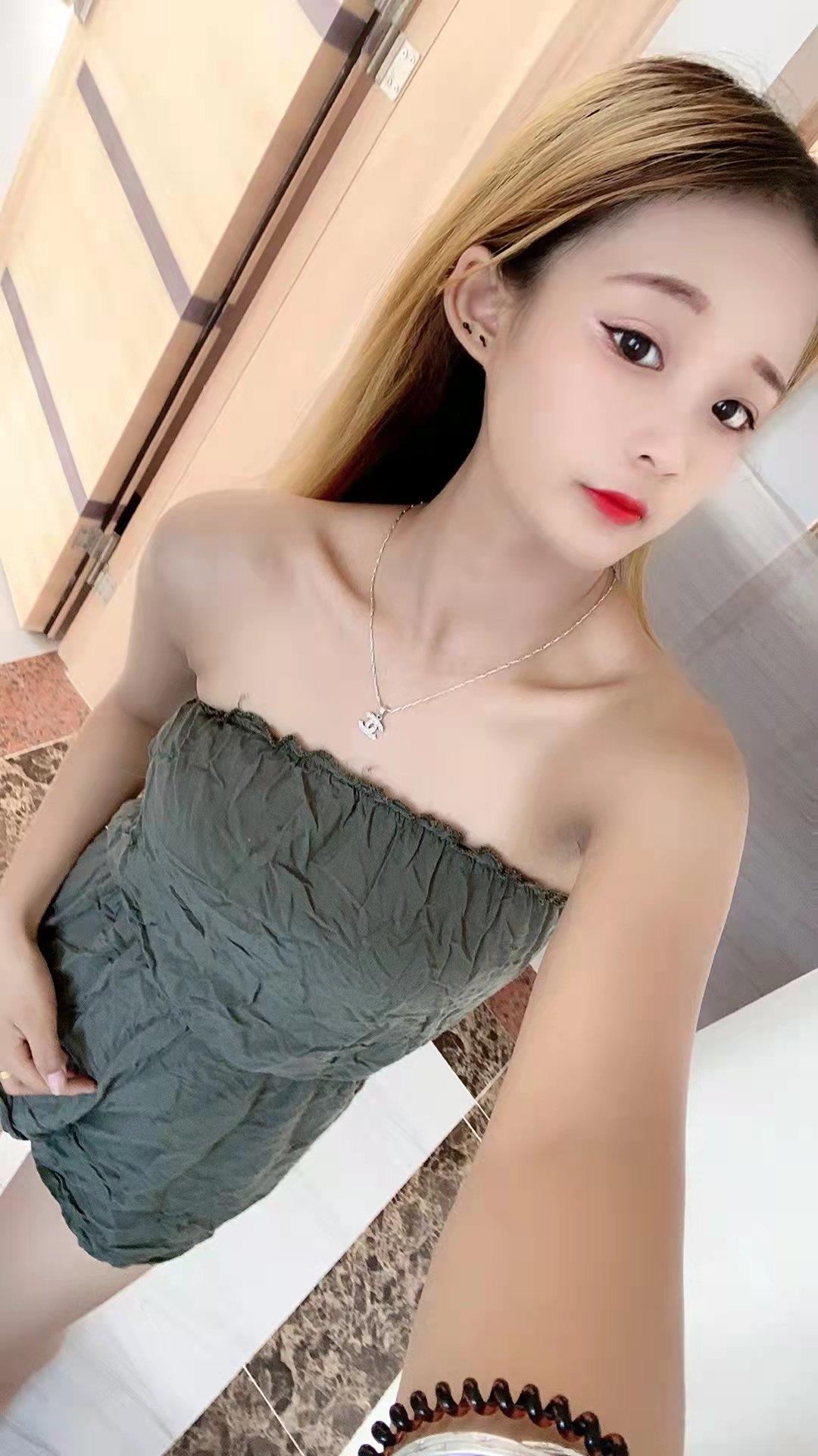已验威海小萝莉一枚 第3张